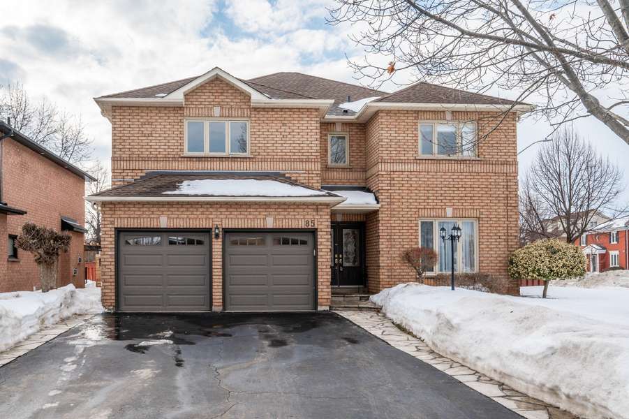 85 HOWELL RD, Oakville, ON L6H 5Z6