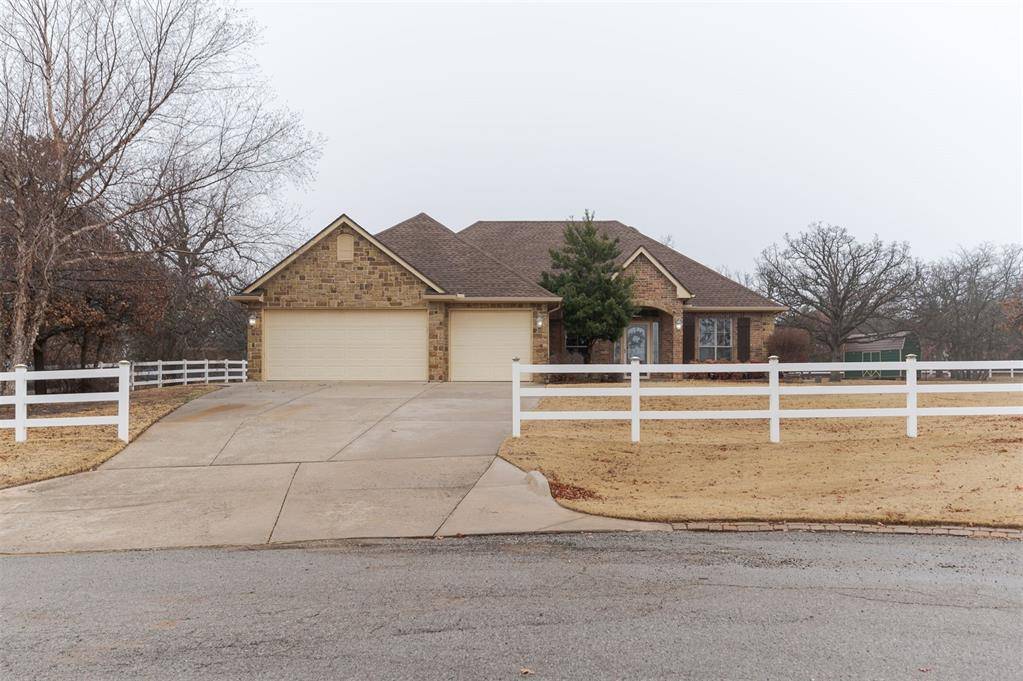 4950 Big Oak Circle, Guthrie, OK 73044