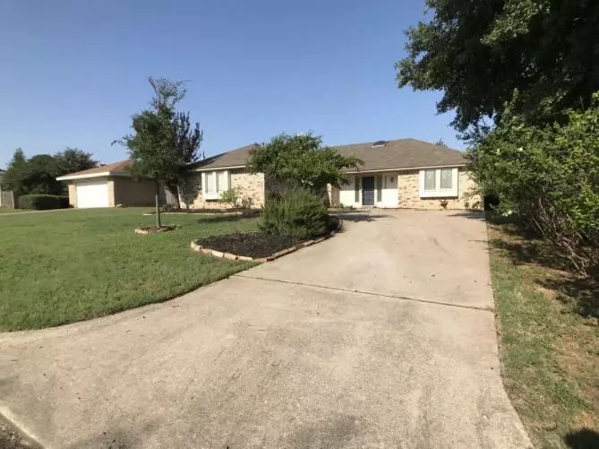 Grapevine, TX 76051,2925 Red Bird Lane