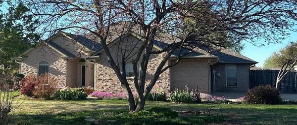 1005 Baffy Court, Edmond, OK 73025