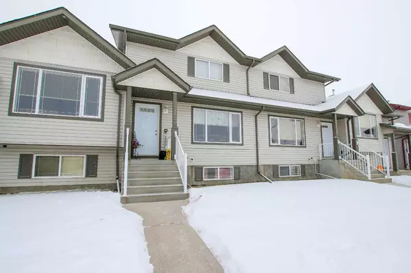 153 Old Boomer RD, Sylvan Lake, AB T4S 2P6