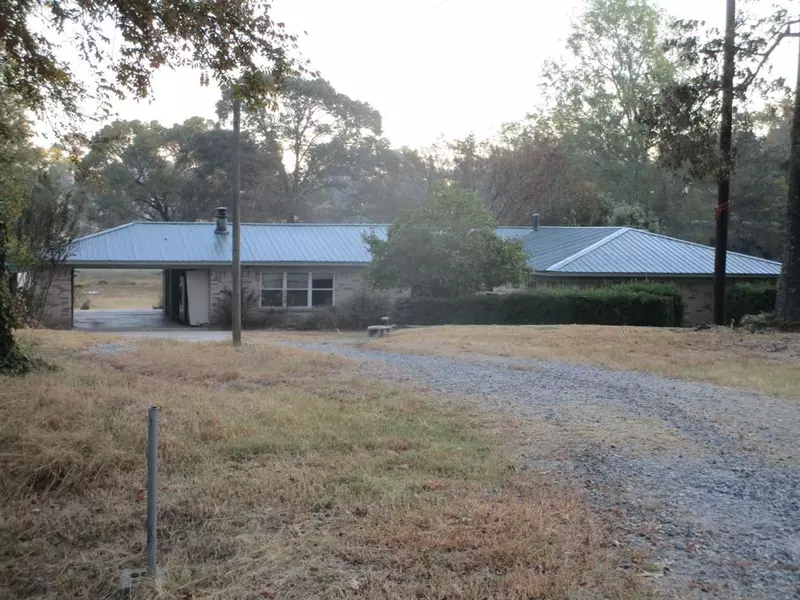 493 Lakeview Drive, Doyline, LA 71023