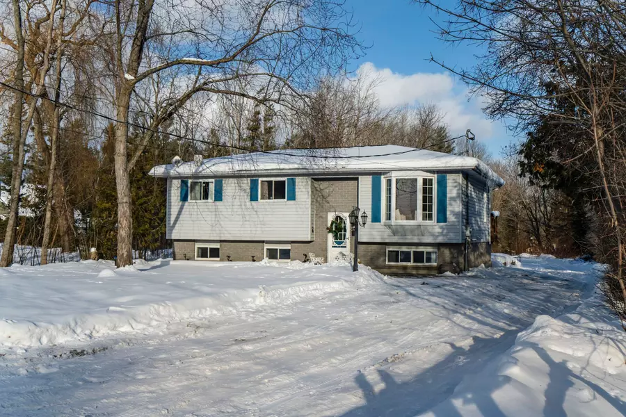 5471 Fawn Bay RD, Ramara, ON L3V 0N2