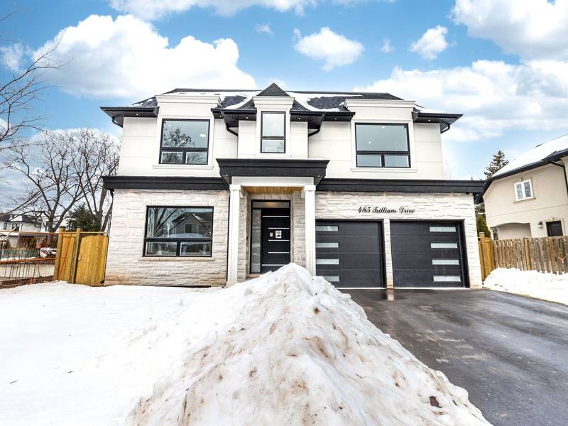 485 Trillium DR, Oakville, ON L6K 1T1