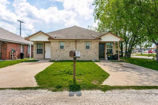 5225 Calloway Street #A, Sansom Park, TX 76114