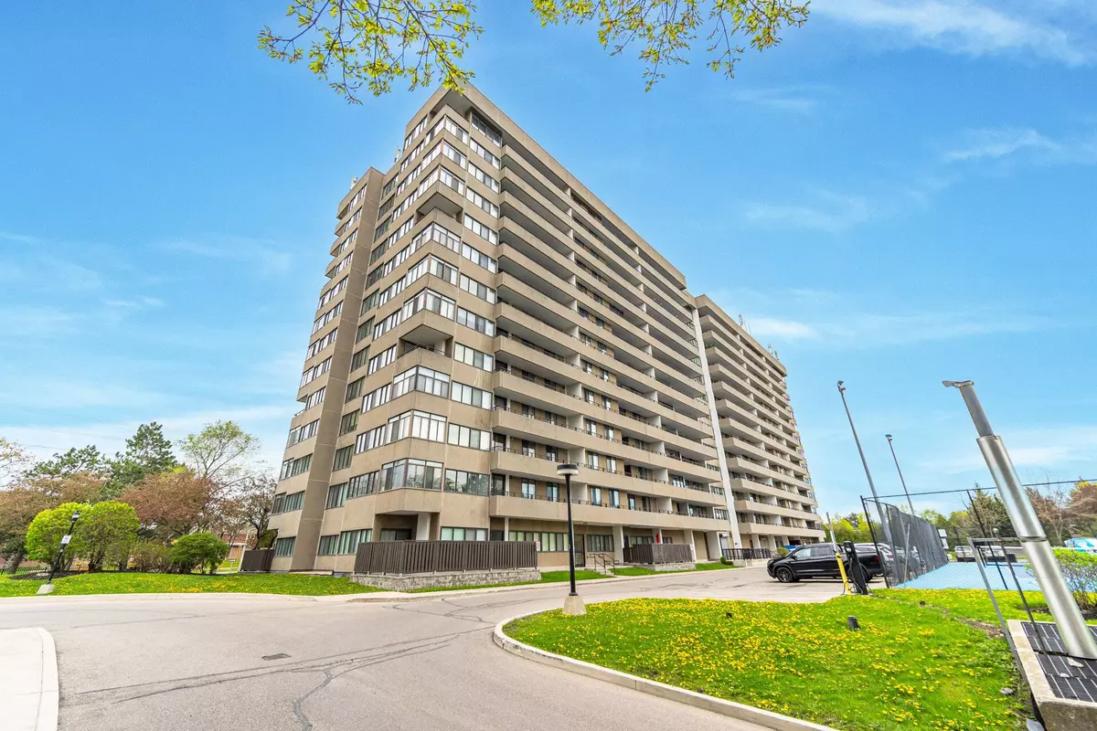 Mississauga, ON L5A 3S8,1300 Mississauga Valley BLVD #211