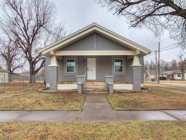 326 S Locust Street, Crescent, OK 73028