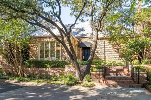 29 Saint Laurent Place, Dallas, TX 75225