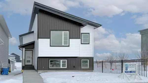 6 Memorial Pkwy Southwest, Rural Red Deer County, AB T4E 3B7