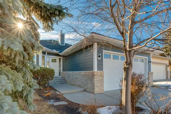 646 Diamond CT Southeast, Calgary, AB T2J 7C8