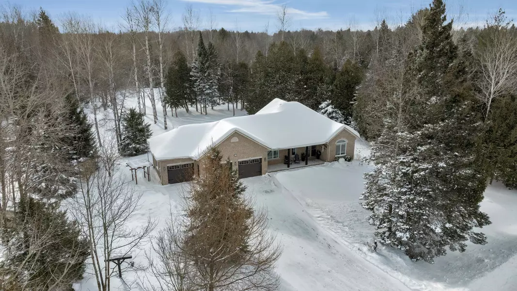 12 Martinbrook CRES, Oro-medonte, ON L0L 2L0