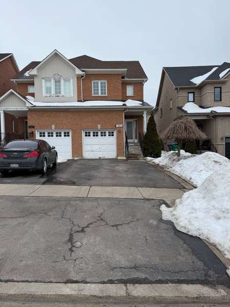 7203 Sedan SQ, Mississauga, ON L5W 1K3