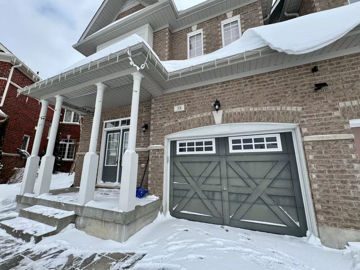 Barrie, ON L4N 6R8,38 Pearcey CRES #Room For Rent