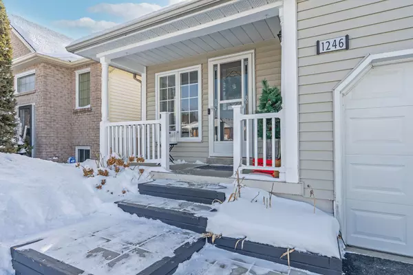 Oshawa, ON L1K 2K2,1246 Dartmoor ST