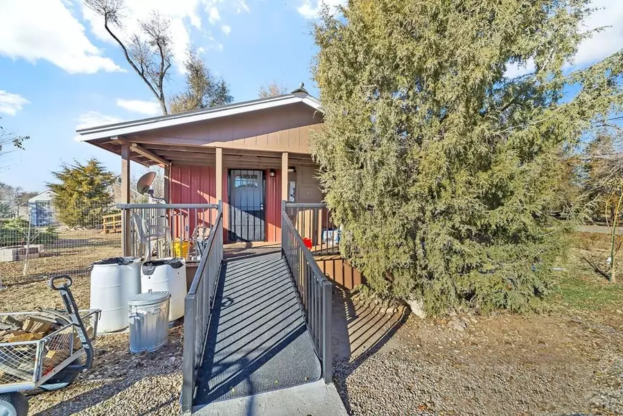 18202 County Rd EE.5, Rocky Ford, CO 81067