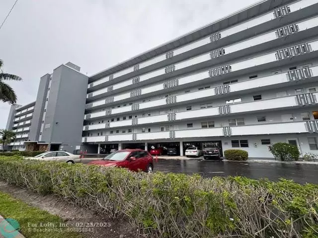 Hallandale Beach, FL 33009,1000 NE 14th Ave  #412