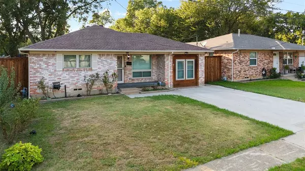 2415 Pleasant Drive, Dallas, TX 75227