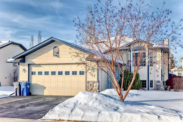 139 Ackerman CRES, Red Deer, AB T4R 3B8