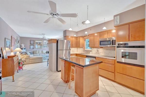 5140 NE 17th Ter, Fort Lauderdale, FL 33334