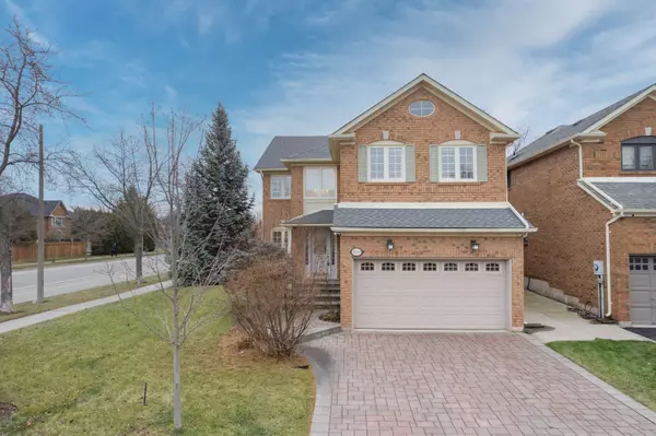 1030 Old Oak DR, Oakville, ON L6M 3K5