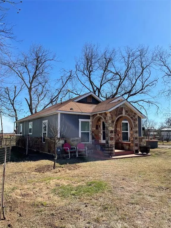 Brownwood, TX 76801,616 Maple Street