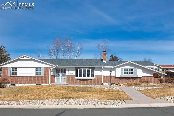 2923 Highland DR, Colorado Springs, CO 80909