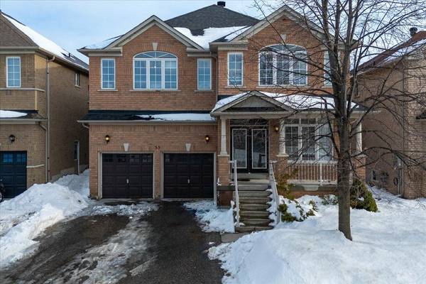 33 Honeybee DR, Brampton, ON L6R 3K1