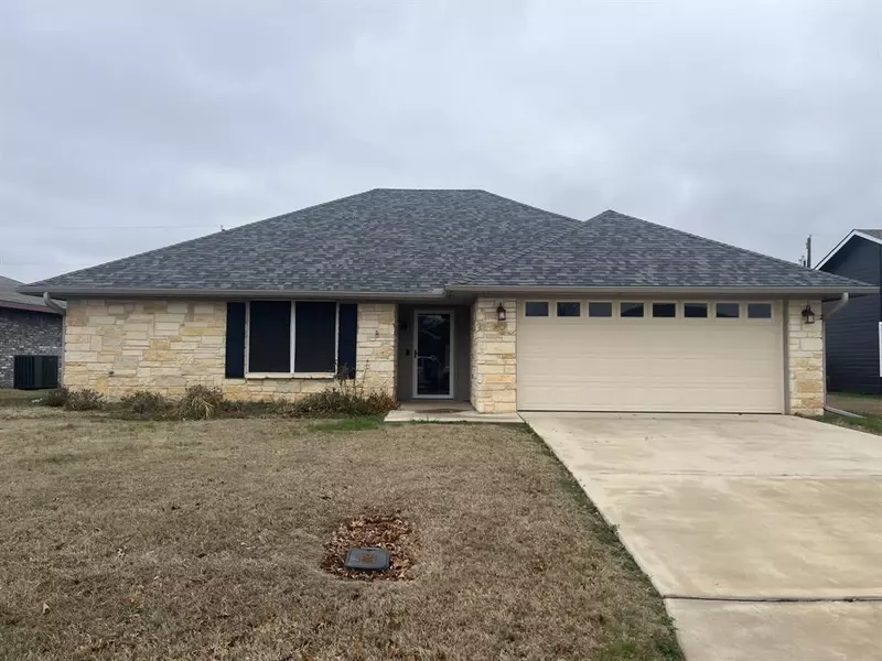 2204 8th Street, Brownwood, TX 76801