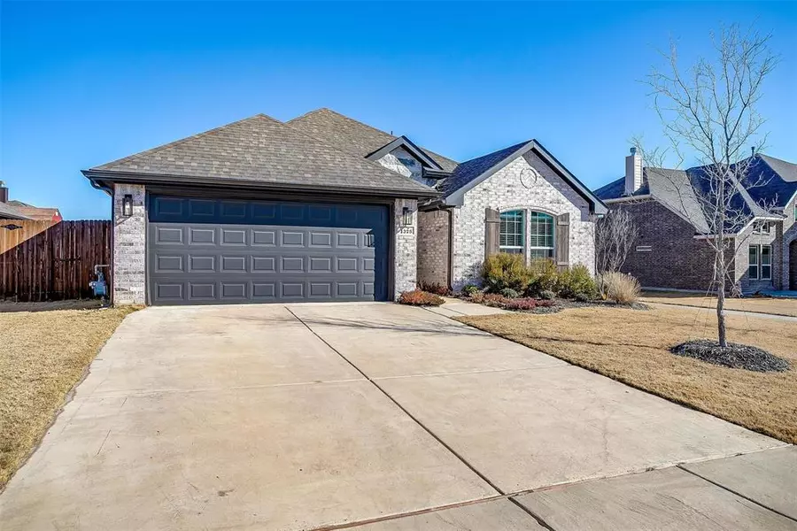 1325 Elk Ridge Drive, Crowley, TX 76036