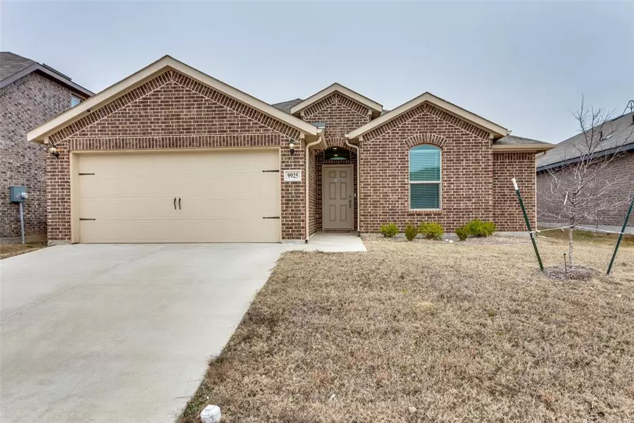 9925 Ryegrass Terrace, Fort Worth, TX 76036