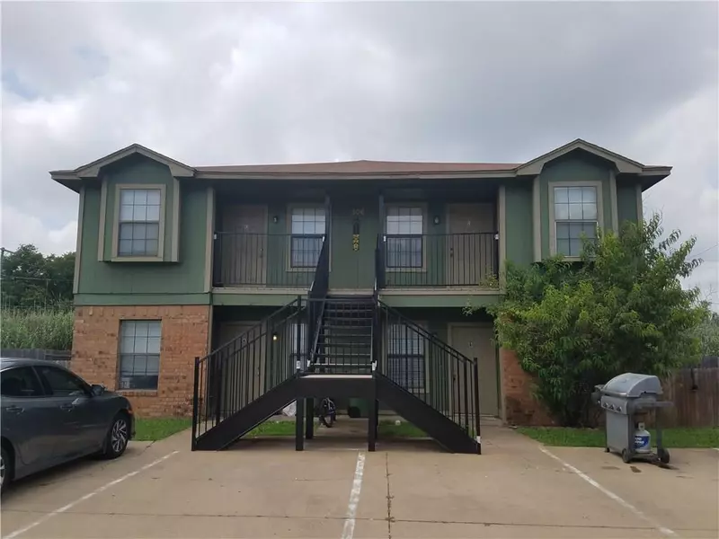 506 Kings Way Drive #B, Mansfield, TX 76063