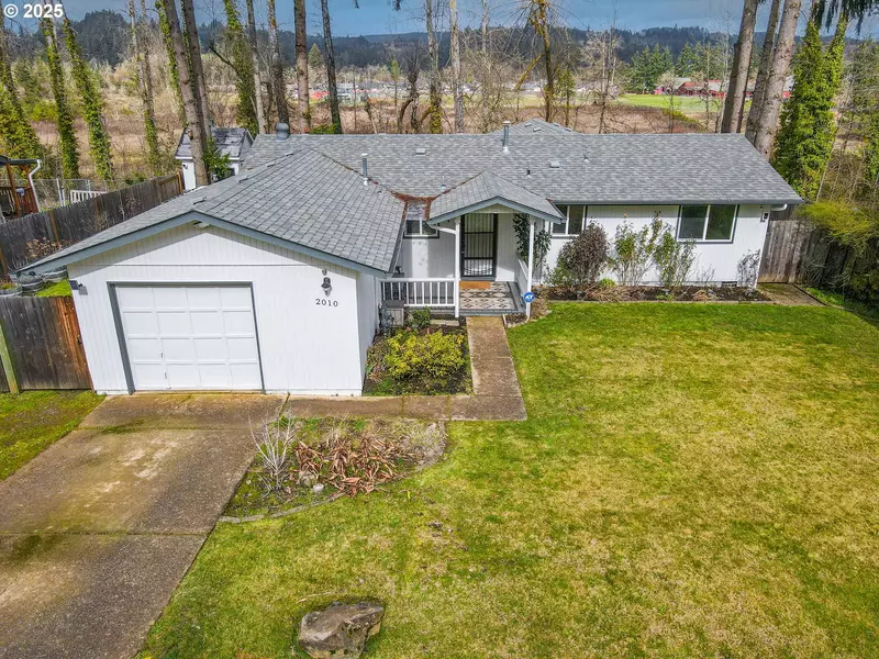 2010 W HARRISON AVE, Cottage Grove, OR 97424