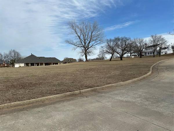 1 Country Club Road, Shawnee, OK 74801