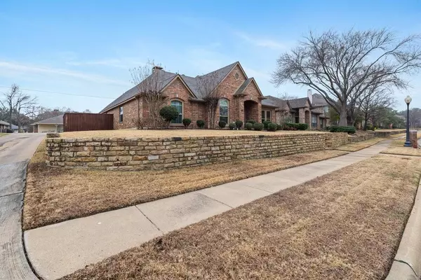 Coppell, TX 75019,825 Shorewood Drive