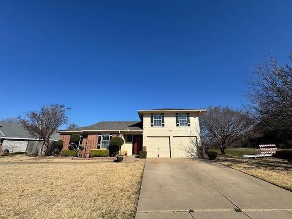 1417 Nicole Way, Fort Worth, TX 76028