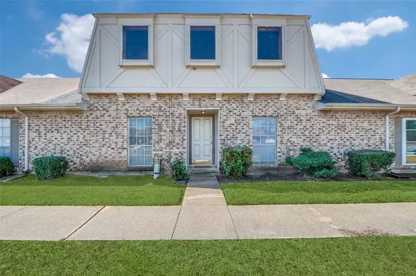 6 W Mountain Creek Drive #29, Grand Prairie, TX 75052