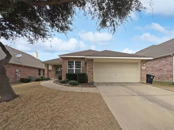 1713 Ringtail Drive, Little Elm, TX 75068