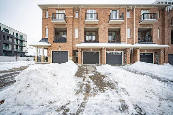 Markham, ON L6E 0R6,52 Orca DR