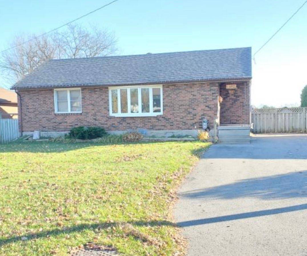 Oshawa, ON L1H 3L5,779 Whitman CRES