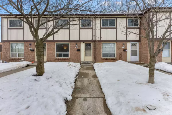 25 LINFIELD DR #28, St. Catharines, ON L2N 5T7