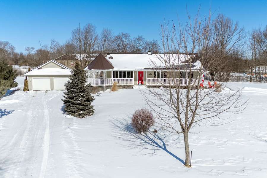 28 Huyck's Point RD, Prince Edward County, ON K0K 3L0