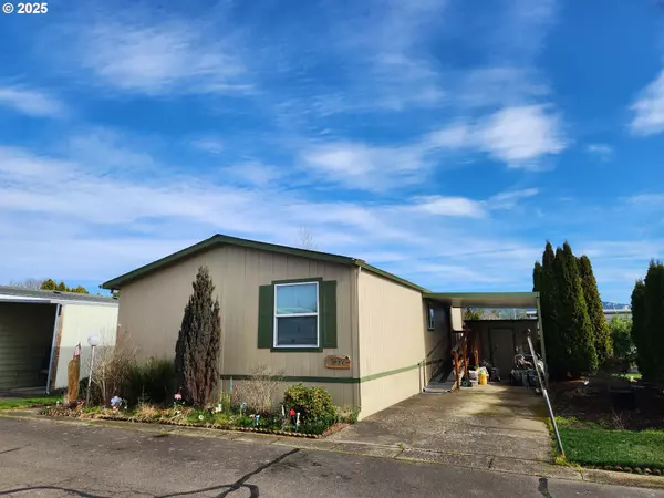 2901 E 2ND ST, Newberg, OR 97132