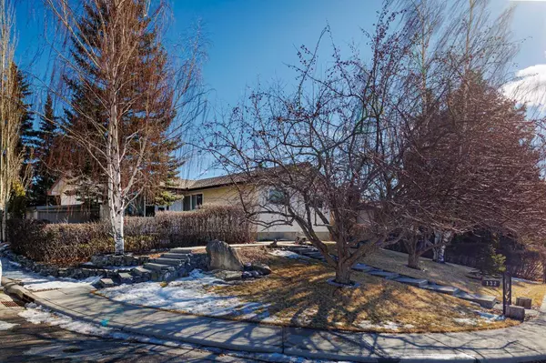 Calgary, AB T3B 4A9,132 Silver Valley Rise Northwest