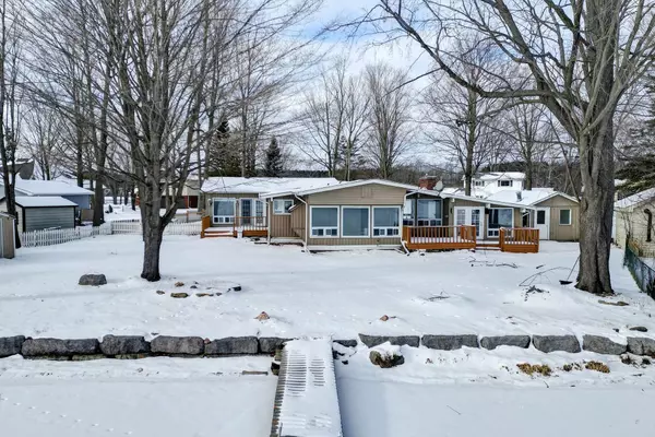 30 Edgewater DR, Smith-ennismore-lakefield, ON K0L 1T0