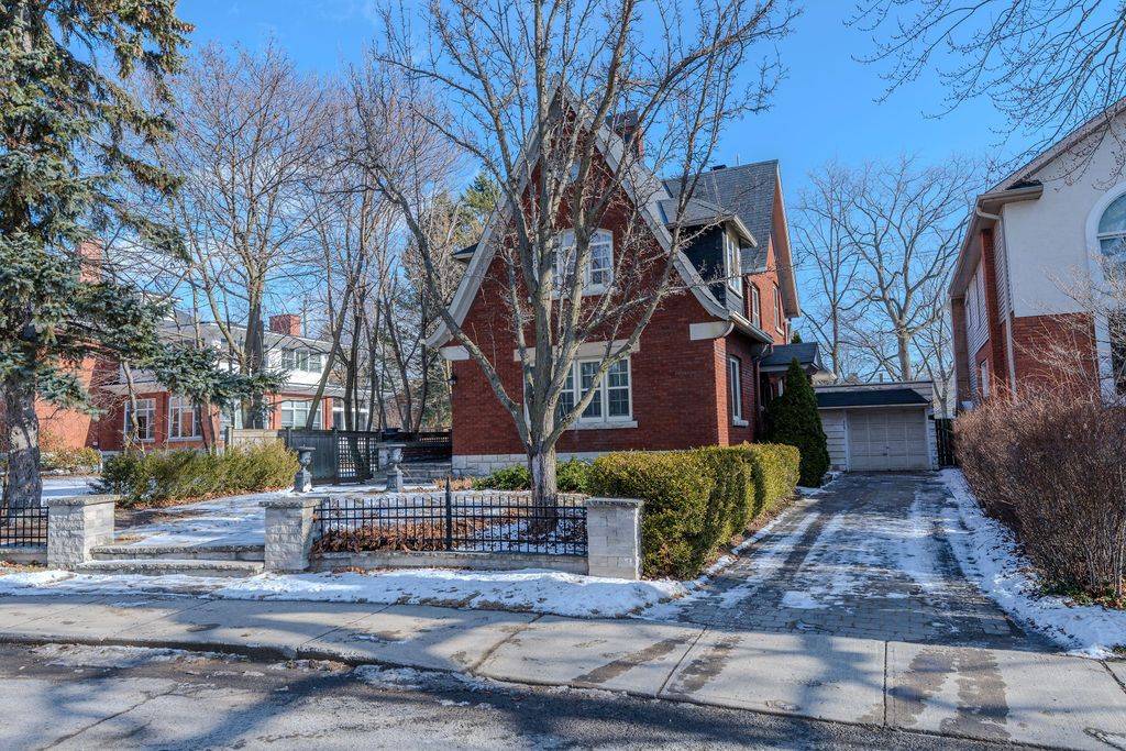 67 Kensington AVE,  Kingston,  ON K7L 4B4