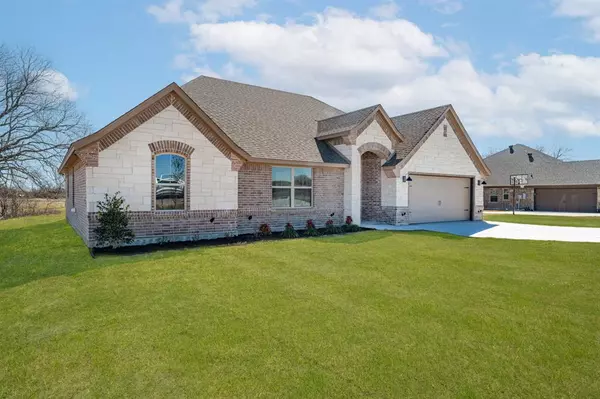 Stephenville, TX 76401,560 Walking Horse Drive