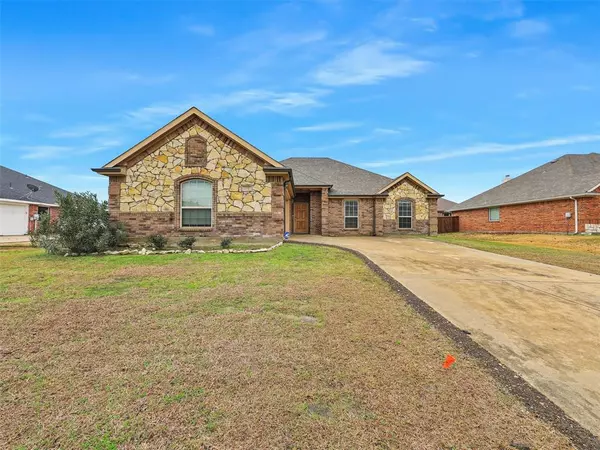 212 Troy Lane, Red Oak, TX 75154