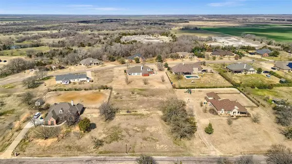 Gunter, TX 75058,106 Falls Creek Lane