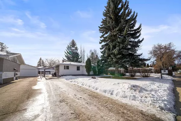 15 Spencer ST, Red Deer, AB T4N 0B1