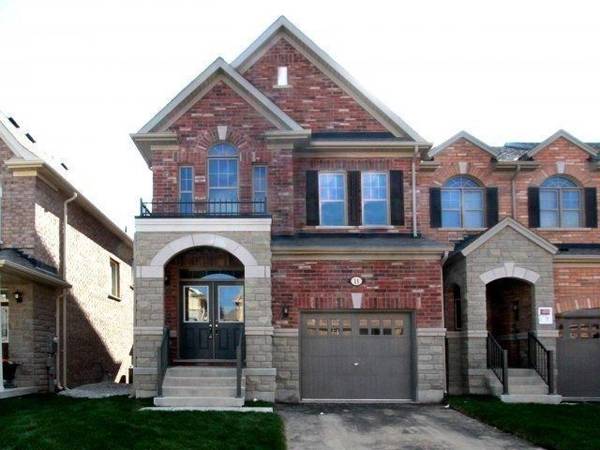 21 Military CRES, Brampton, ON L7A 4W1